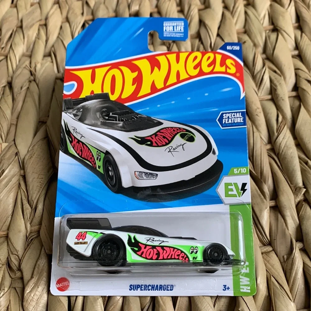 SuperCharged HW EV Hot Wheels Electric Mooneyes Racing Car Hotwheels Race 2025